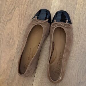 Paul Green Women’s Suede and Patent Leather Flats